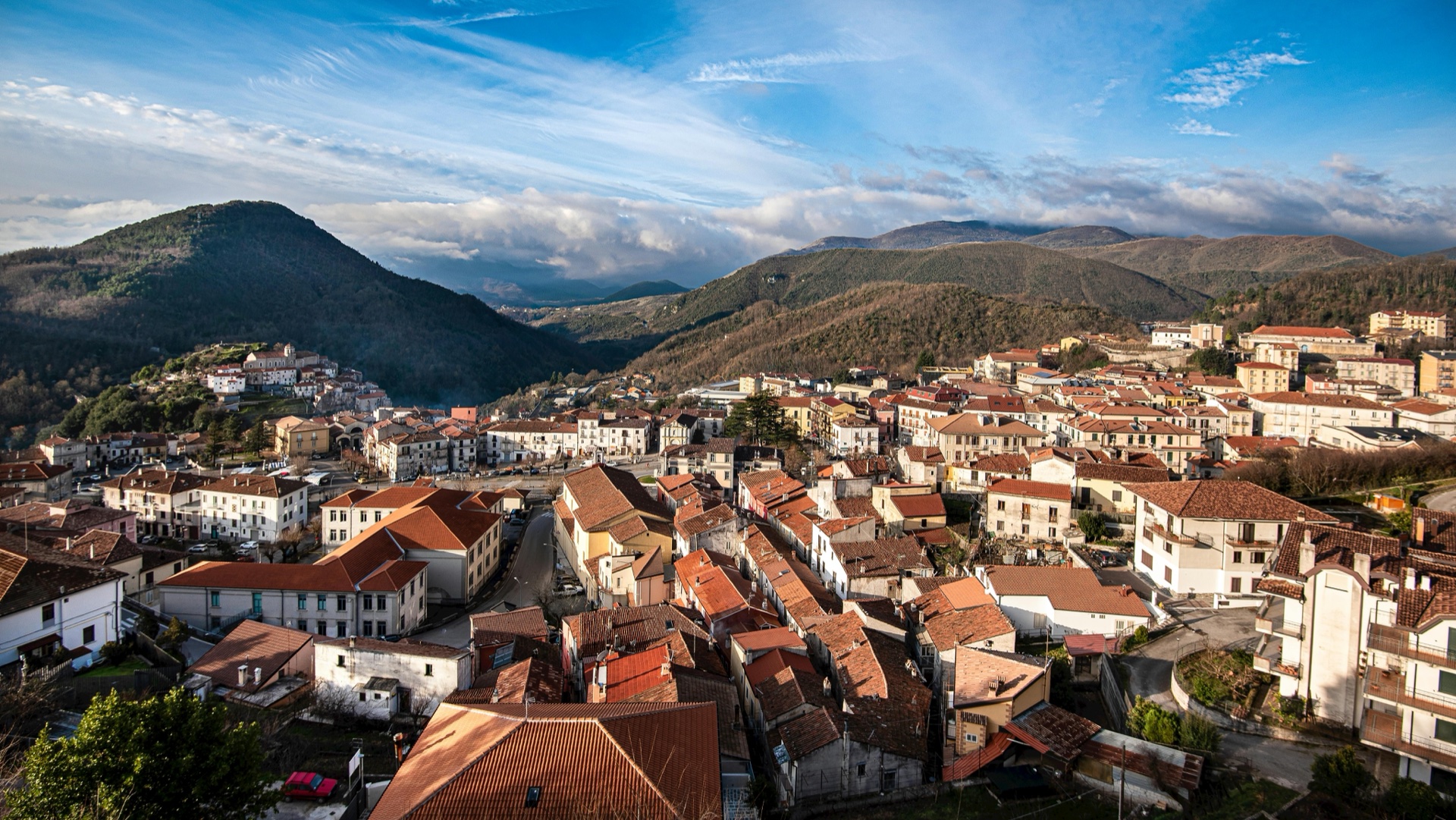 Dorgali e Cala Gonone: vista sul Golfo di Orosei e le falesie del Supramonte